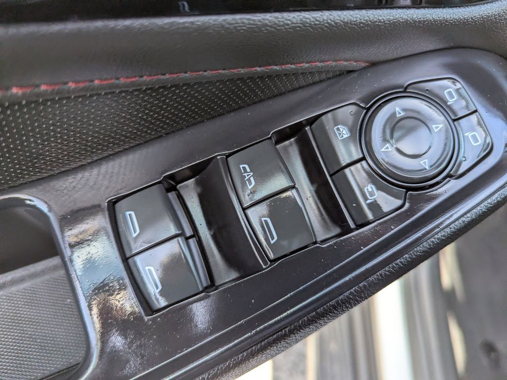 used 2022 Chevrolet Traverse car, priced at $29,593