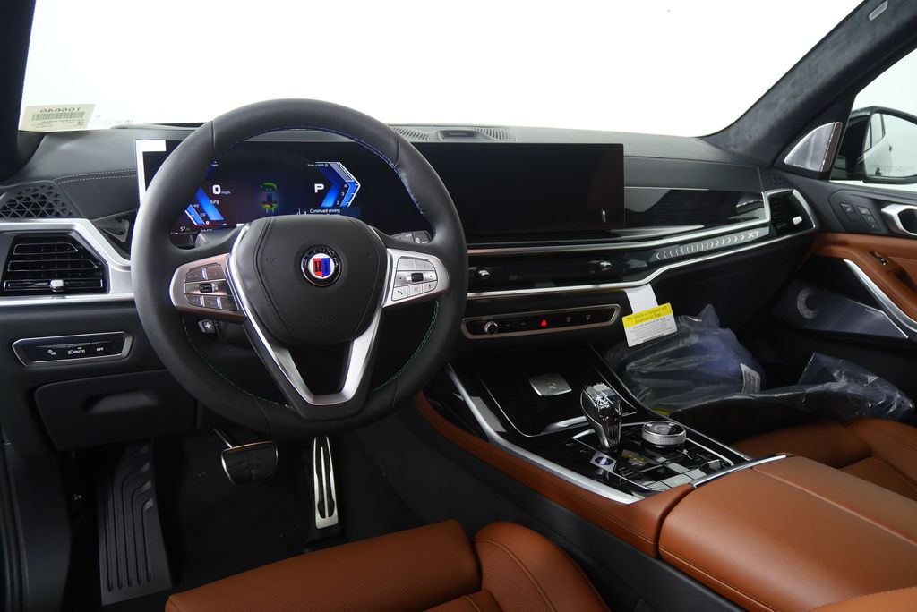 Thumbnail: 2026 BMW X7 - 21