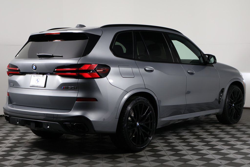 2025 BMW X5 M60i 2