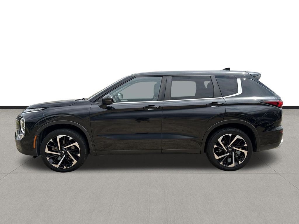 2022 Mitsubishi Outlander SE Black at DeMontrond Gulf Freeway