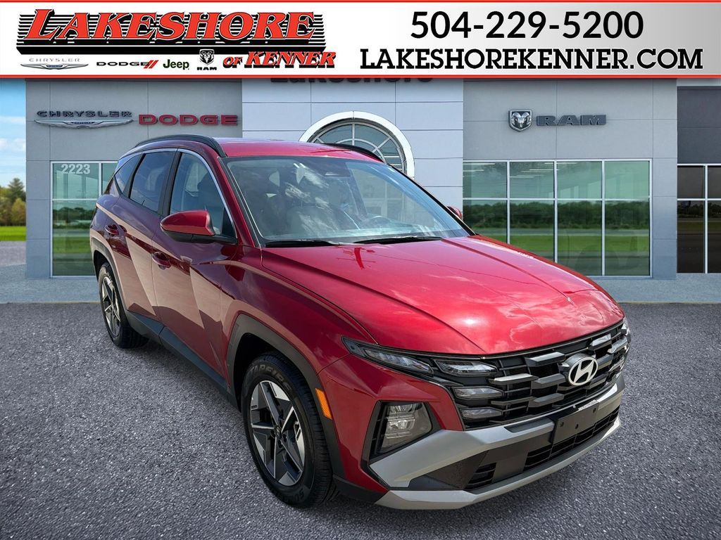 Ultimate Red 2025 Hyundai Tucson SEL FWD SUV / Crossover Front-Wheel Drive 8-Speed Automatic