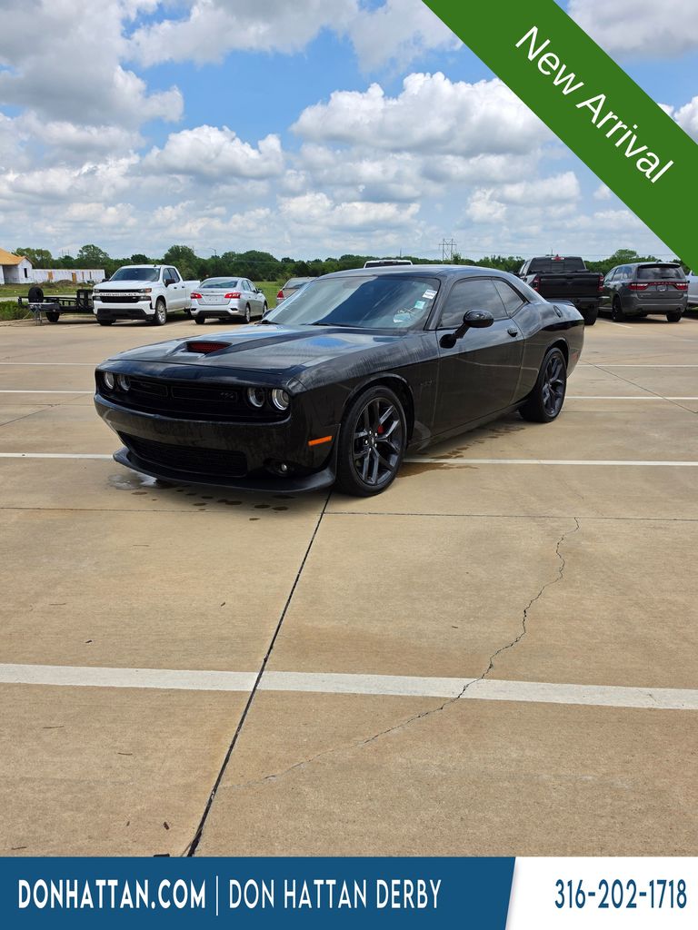 Pitch Black Clearcoat 2021 Dodge Challenger R/T RWD Coupe Rear-Wheel Drive 8-Speed Automatic