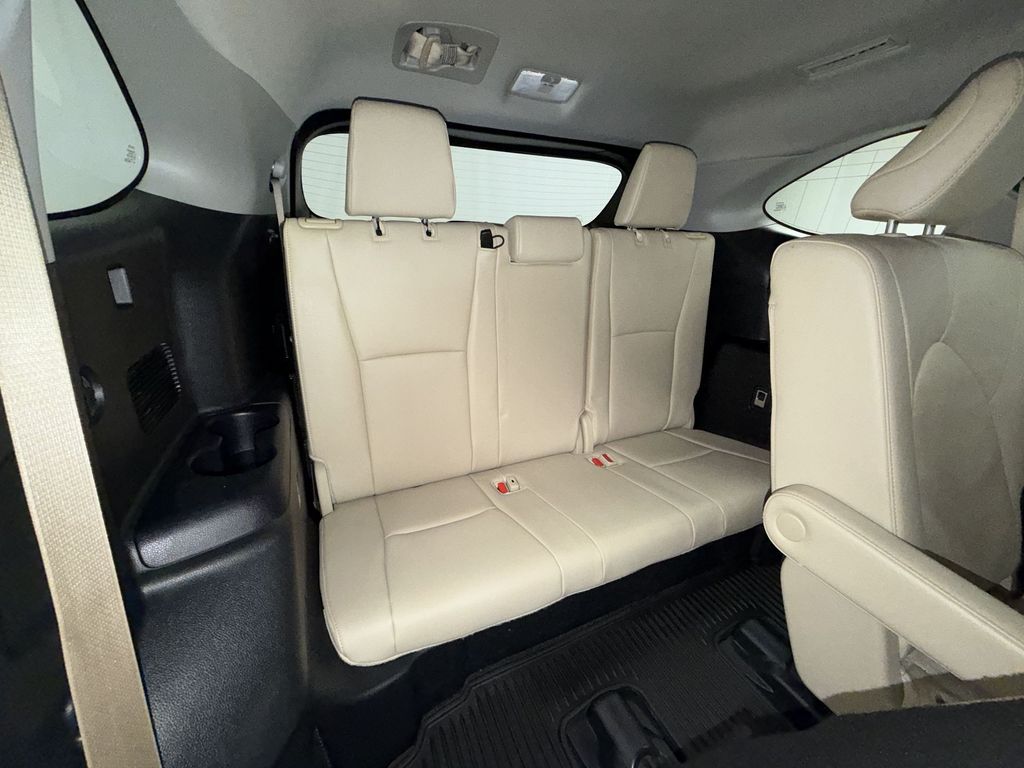 Used 2024 Toyota Highlander SUV