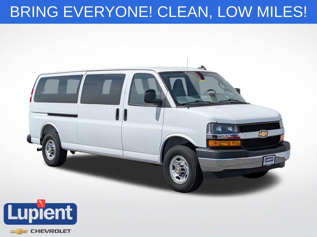 Summit White 2025 Chevrolet Express Van Rear-Wheel Drive 8-Speed Automatic Overdrive