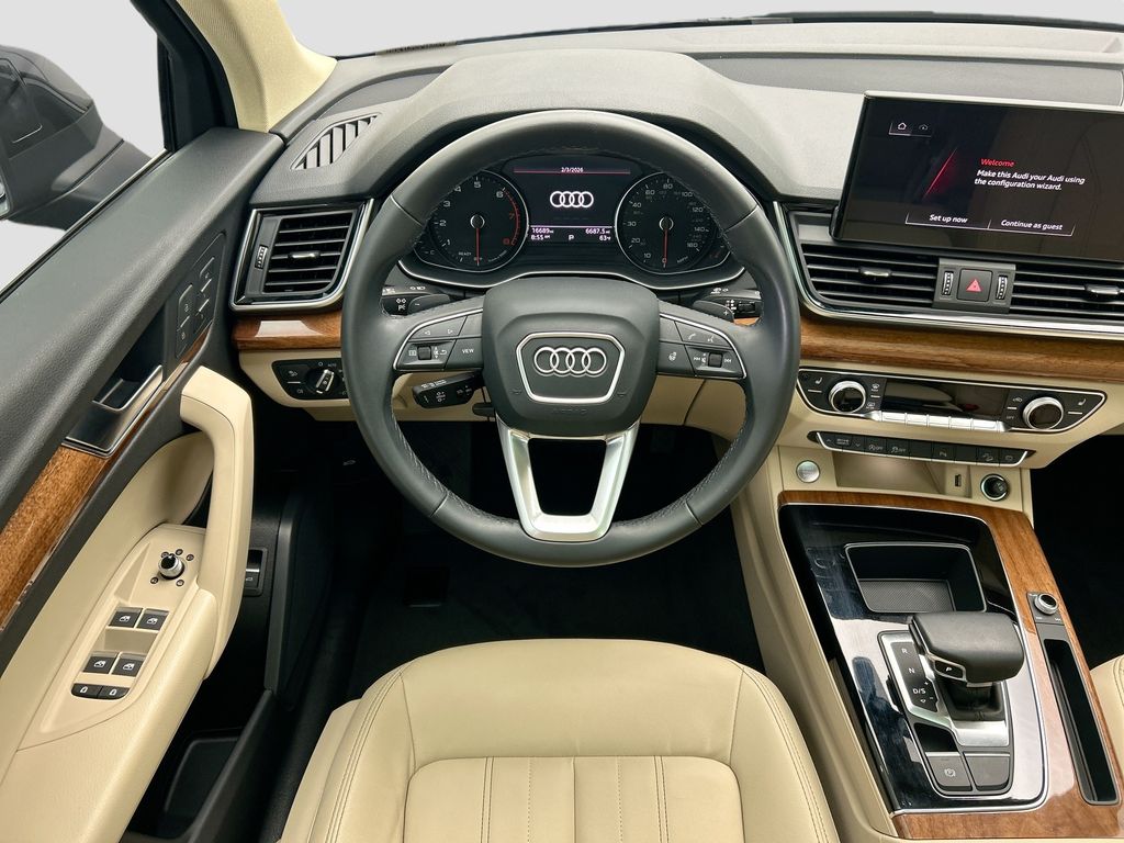 Thumbnail: 2023 Audi Q5 - 10