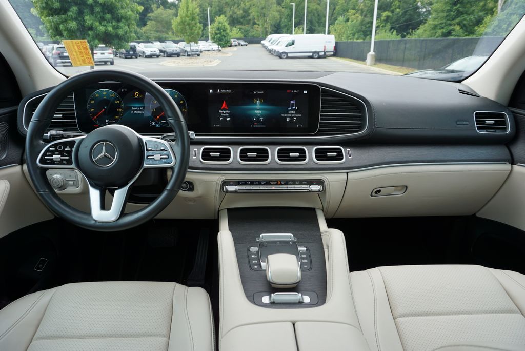 Thumbnail: 2022 Mercedes-Benz GLS - 17