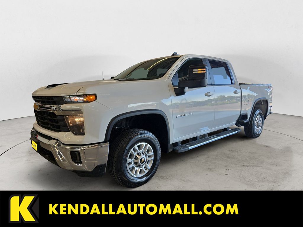 Summit White 2025 Chevrolet Silverado 2500HD Pickup Truck Four-Wheel Drive Automatic