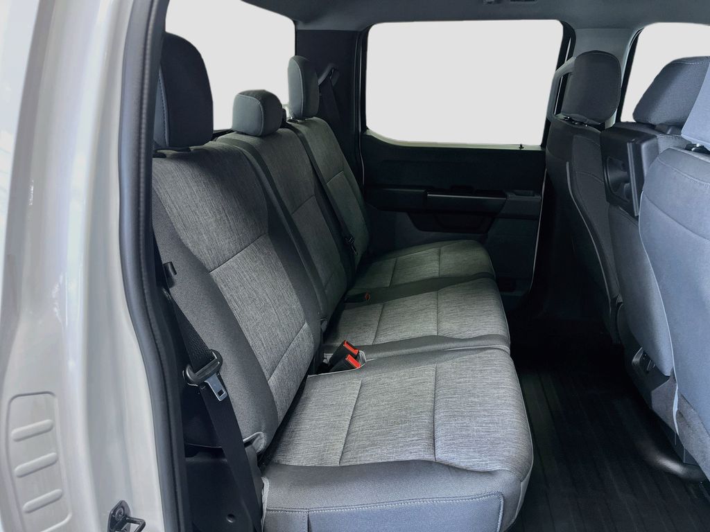Used 2022 Oxford White Ford XL image 24