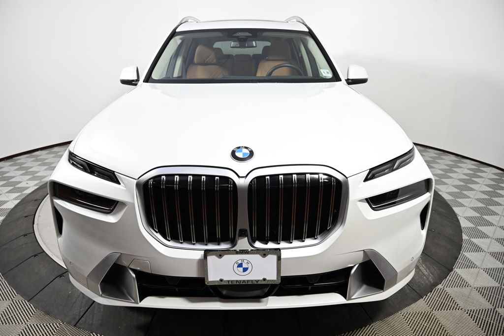 Thumbnail: 2024 BMW X7 - 8
