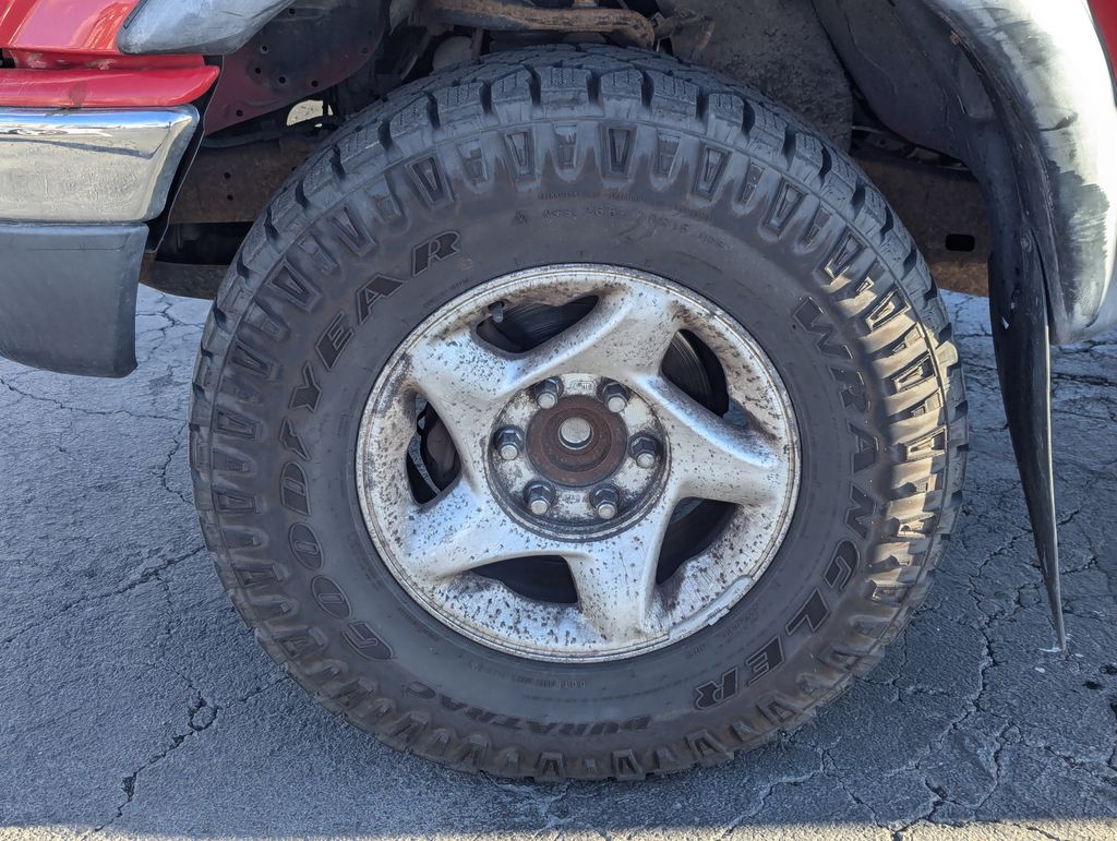 2004 Toyota Tacoma PreRunner 14