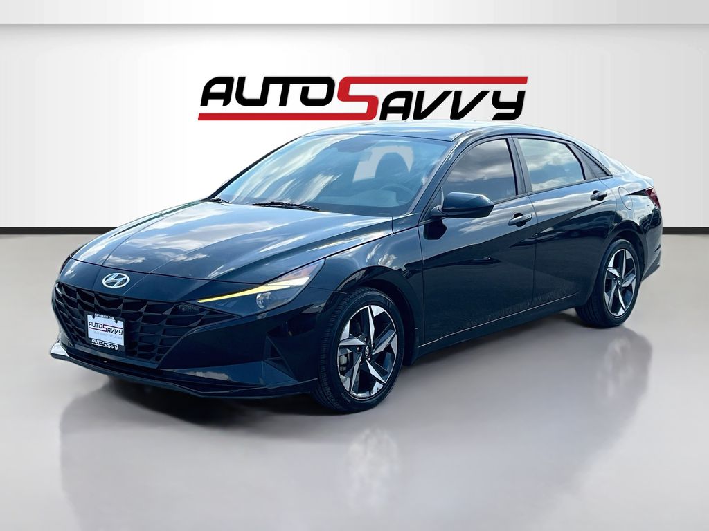 2023 Hyundai Elantra SEL Black at Monument Chevrolet