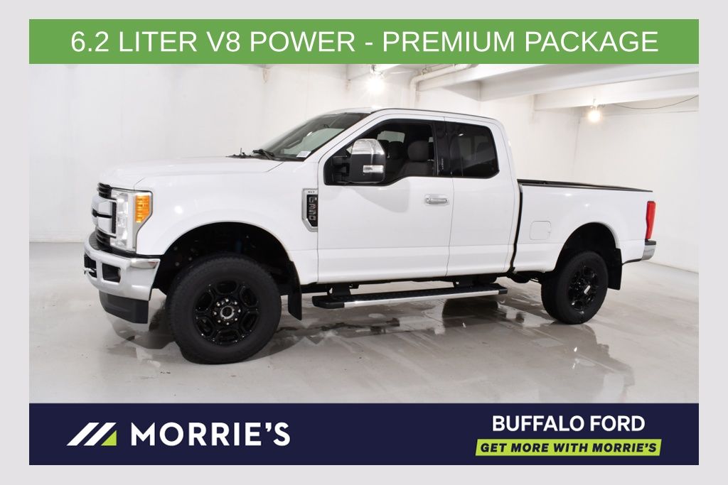 Oxford White 2017 Ford F-350 Super Duty Pickup Truck Four-Wheel Drive 6-Speed Automatic