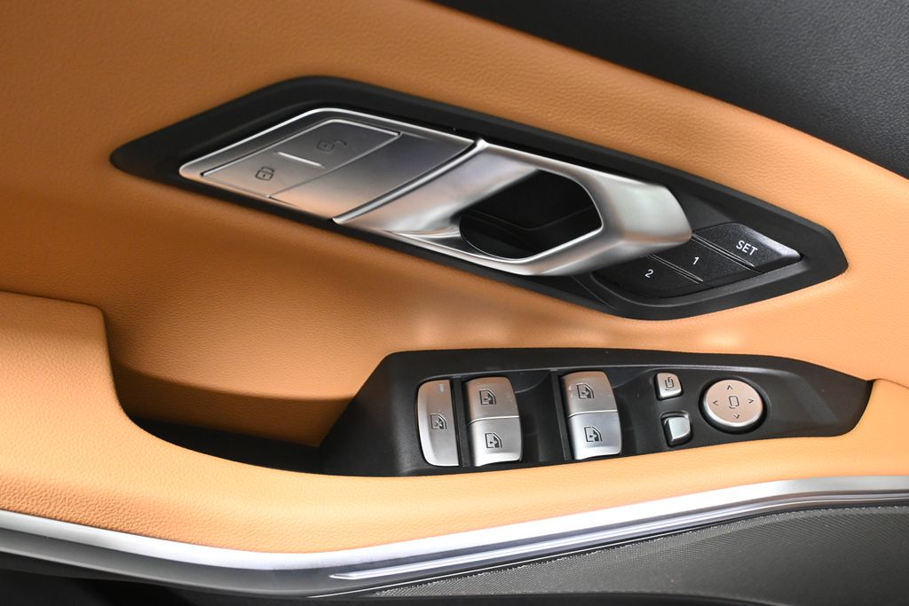 Thumbnail: 2026 BMW 3 Series - 30