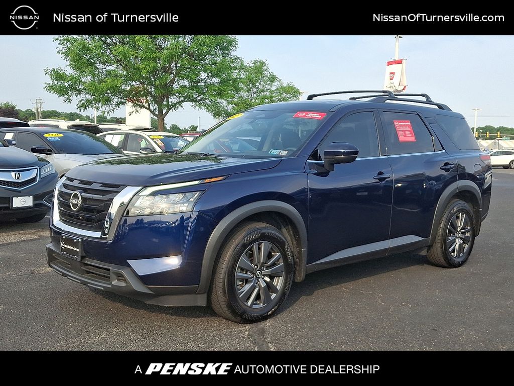 2023 Nissan Pathfinder SV Hero Image