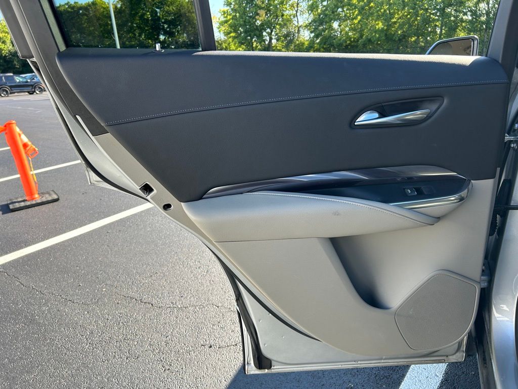 Thumbnail: 2021 Cadillac XT4 - 19