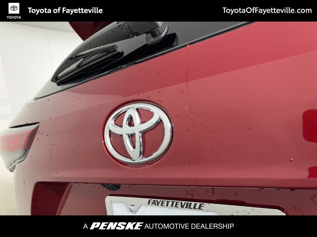 Thumbnail: 2026 Toyota Highlander - 21