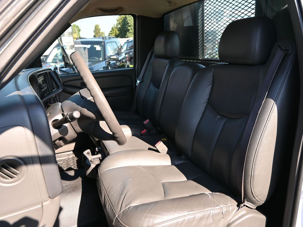 2007 Chevrolet Silverado 3500 Chassis Classic Work Truck