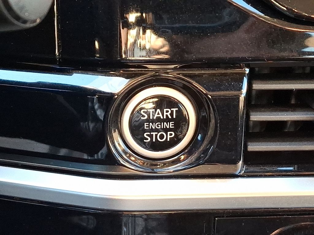 Thumbnail: 2024 Nissan Pathfinder - 24