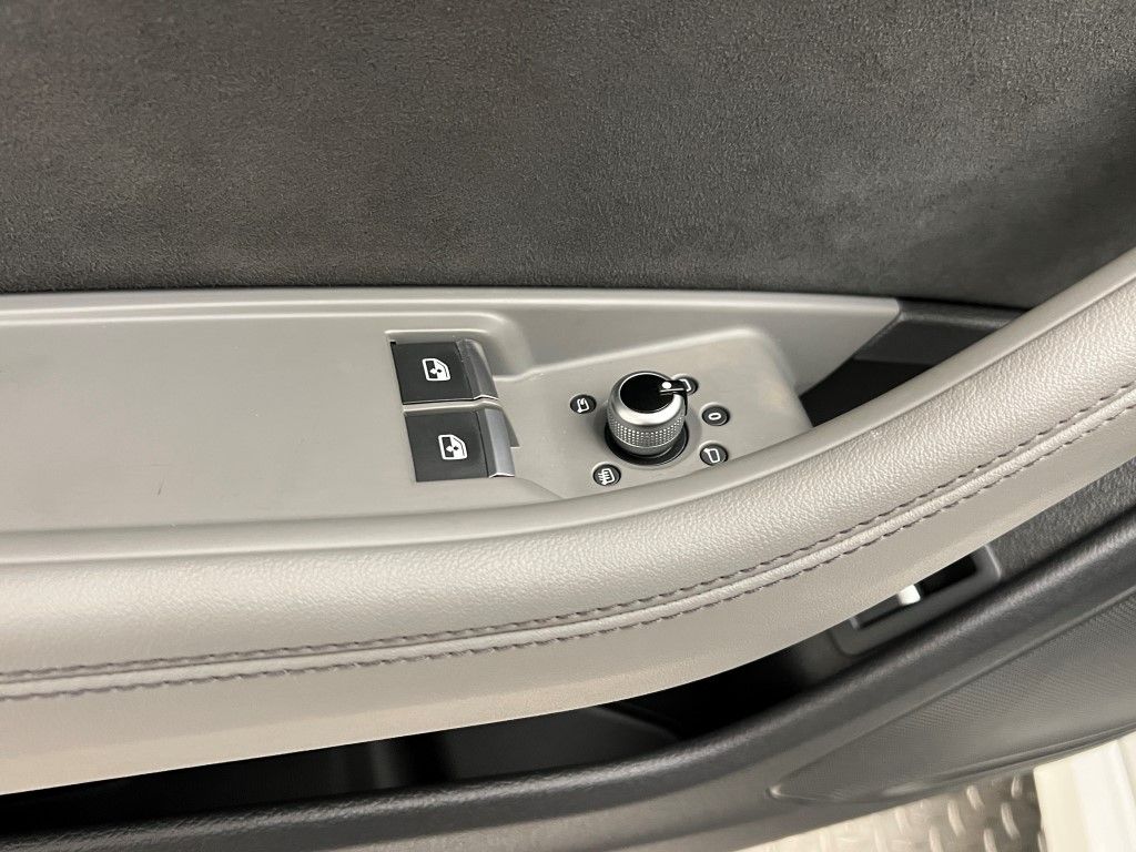 Thumbnail: 2022 Audi S5 - 24