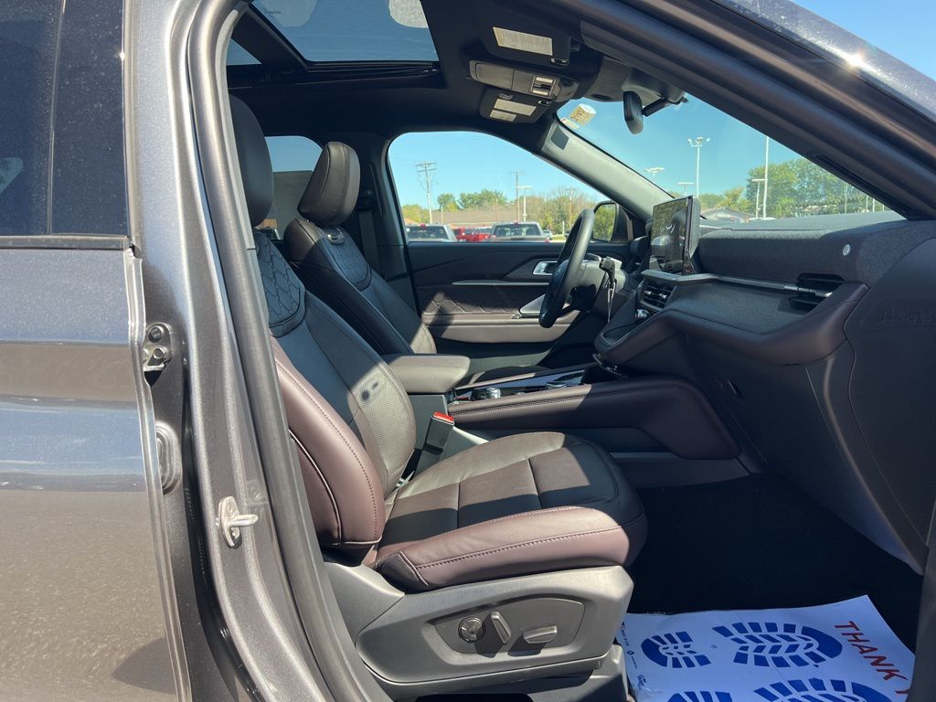 2025 Ford Explorer