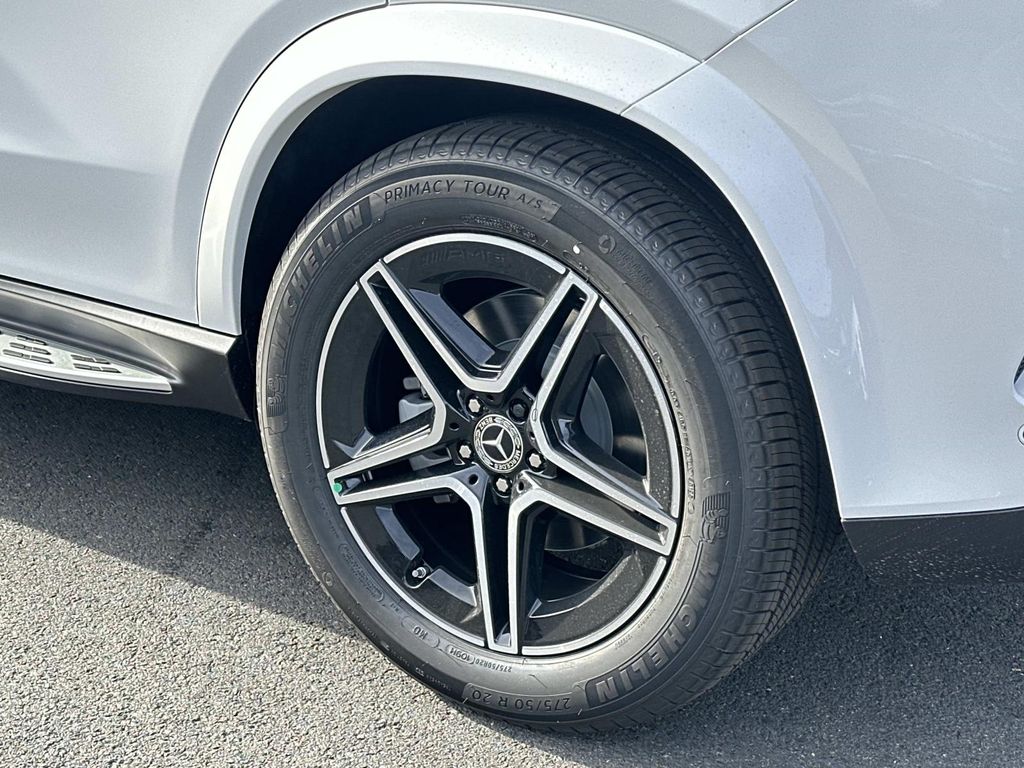 Thumbnail: 2026 Mercedes-Benz GLE - 7