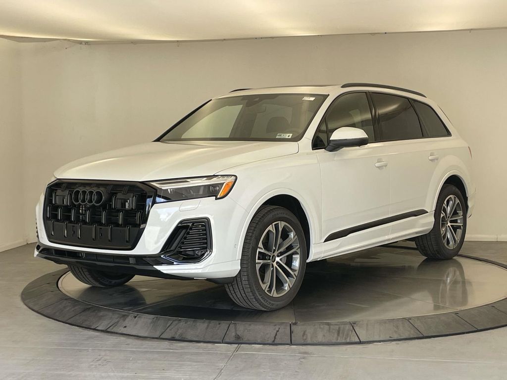 White 2026 Audi Q7 quattro Premium 45 TFSI SUV / Crossover All-Wheel Drive 8-Speed Automatic