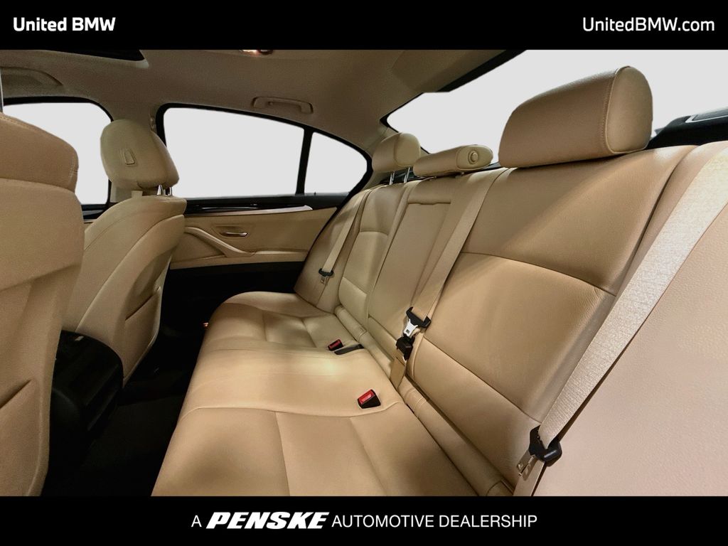 Thumbnail: 2016 BMW 5 Series - 20