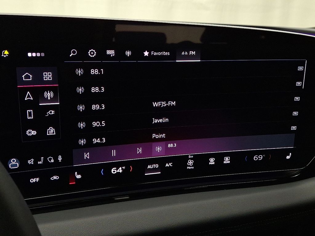 Thumbnail: 2025 Audi e-tron S - 17