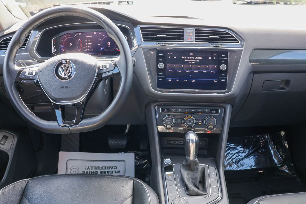 2019 Volkswagen Tiguan 2.0T SEL Premium 32