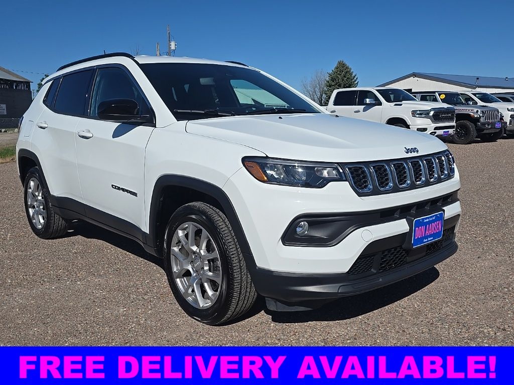Bright White Clearcoat 2024 Jeep Compass Latitude Lux 4WD SUV / Crossover Four-Wheel Drive 8-Speed Automatic