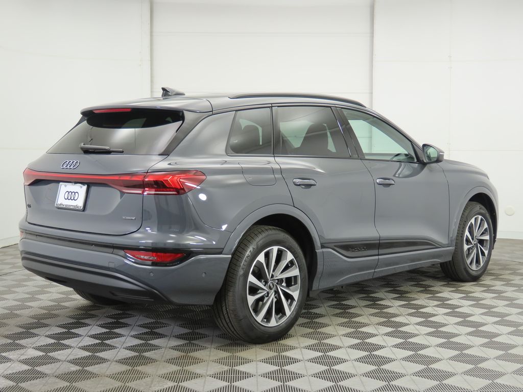 2025 Audi Q6 e-tron Premium 5
