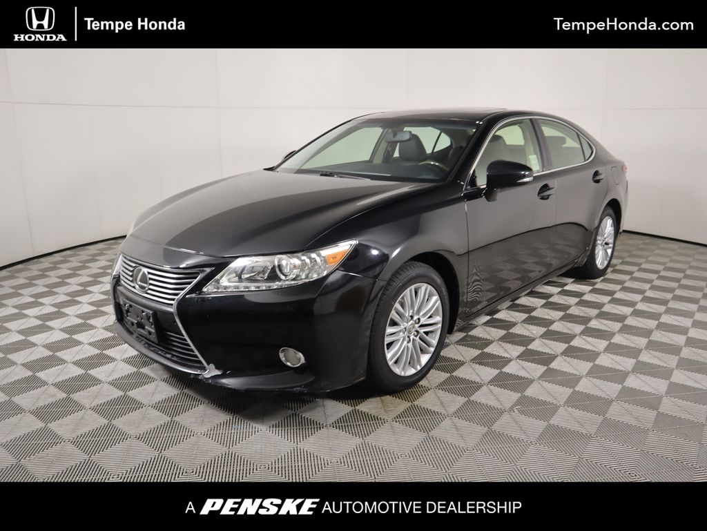 Thumbnail: 2015 Lexus ES - 1
