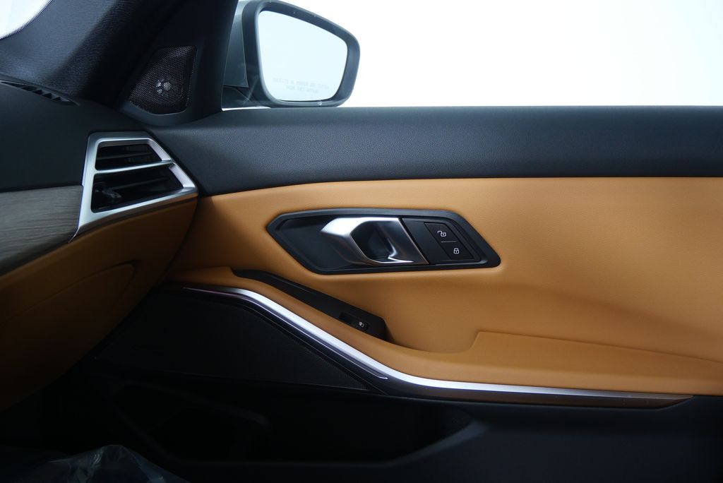 Thumbnail: 2026 BMW 3 Series - 23