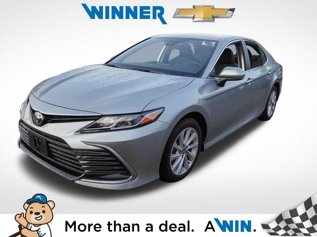 Celestial Silver Metallic 2021 Toyota Camry Sedan Front-Wheel Drive 8-Speed Automatic