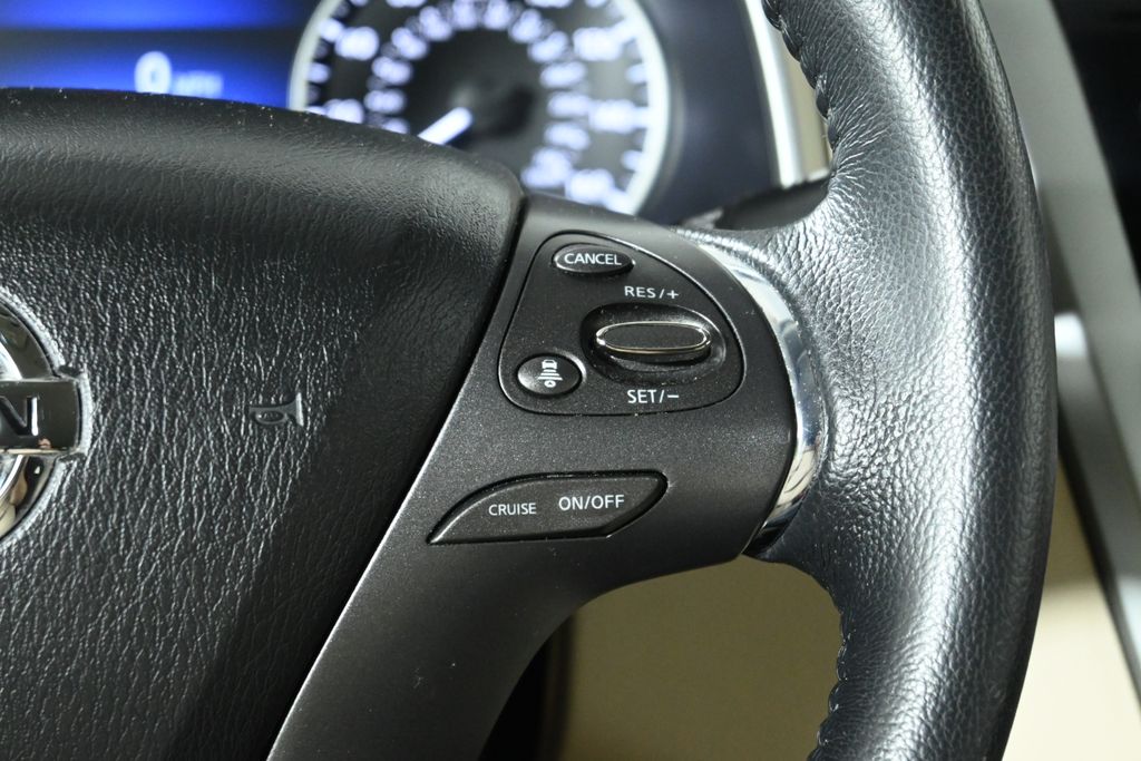 Thumbnail: 2020 Nissan Murano - 17