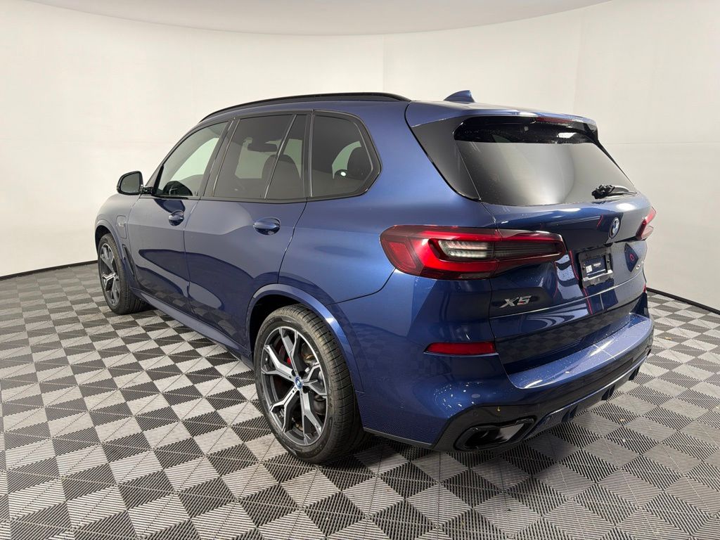 Thumbnail: 2023 BMW X5 - 7
