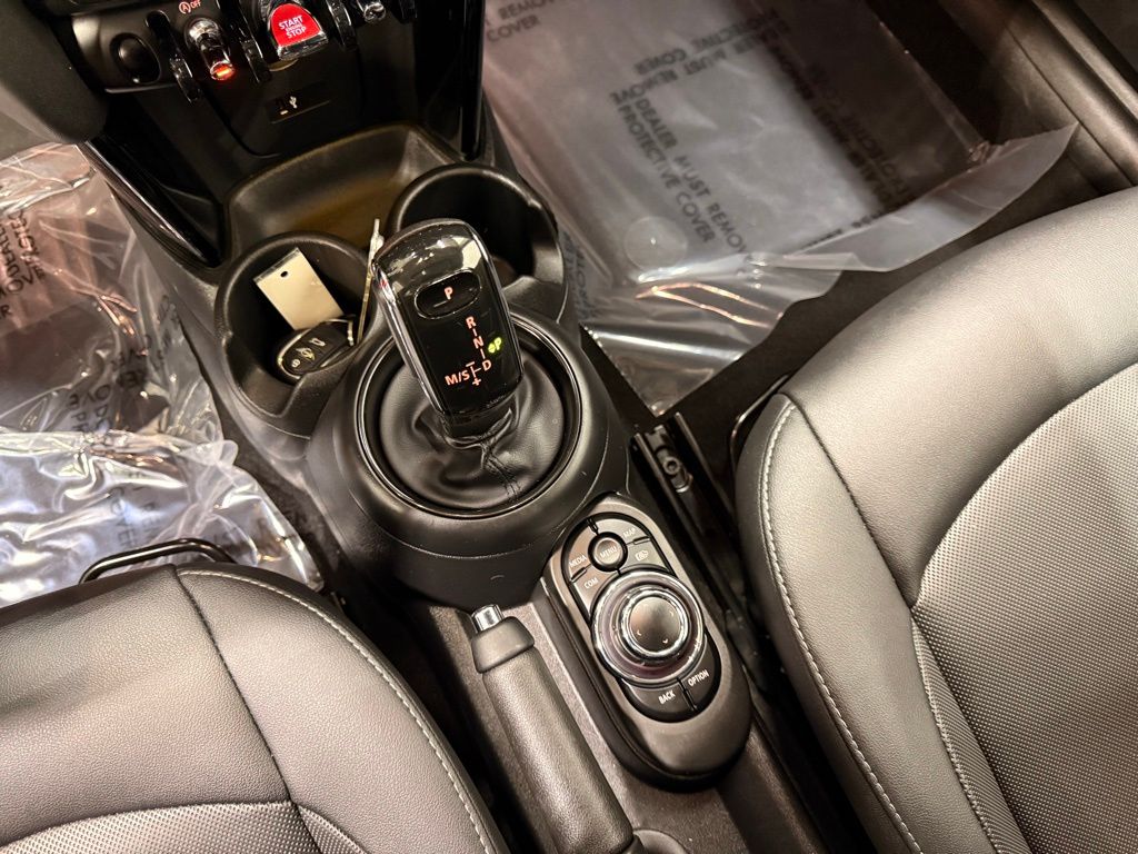 Thumbnail: 2023 MINI Cooper - 19