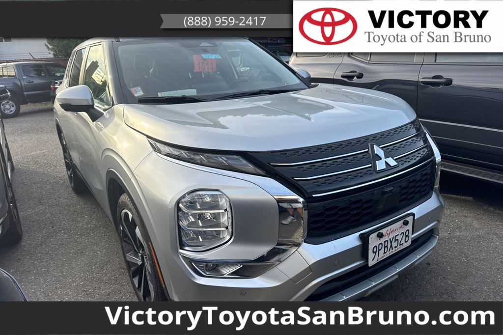 2024 Mitsubishi Outlander SE FWD