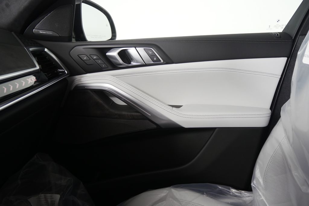 Thumbnail: 2026 BMW X6 - 22