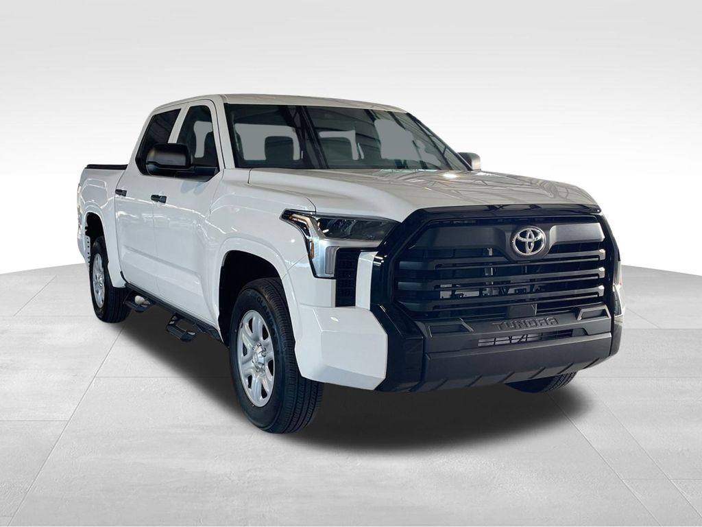 2025 Toyota Tundra SR CrewMax Cab 4WD