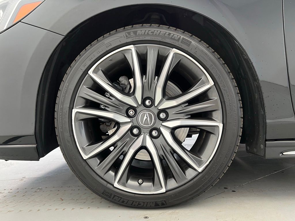 Thumbnail: 2018 Acura RLX - 7
