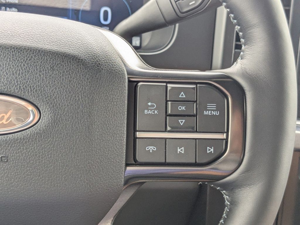 2025 Ford F-350 Super Duty Platinum