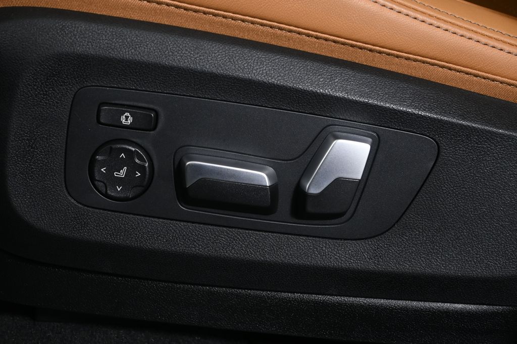 Thumbnail: 2026 BMW X5 - 27