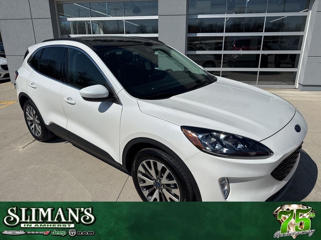 Star White Metallic Tri-Coat 2022 Ford Escape Hybrid Titanium AWD SUV / Crossover All-Wheel Drive Continuously Variable Transmission