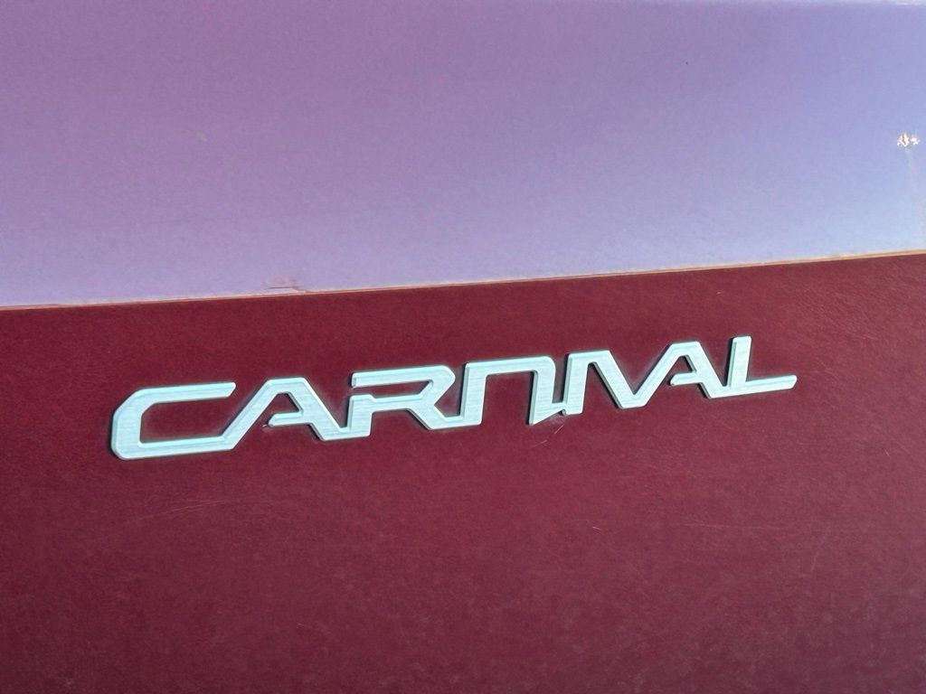 Used 2024 Red Kia LX image 57