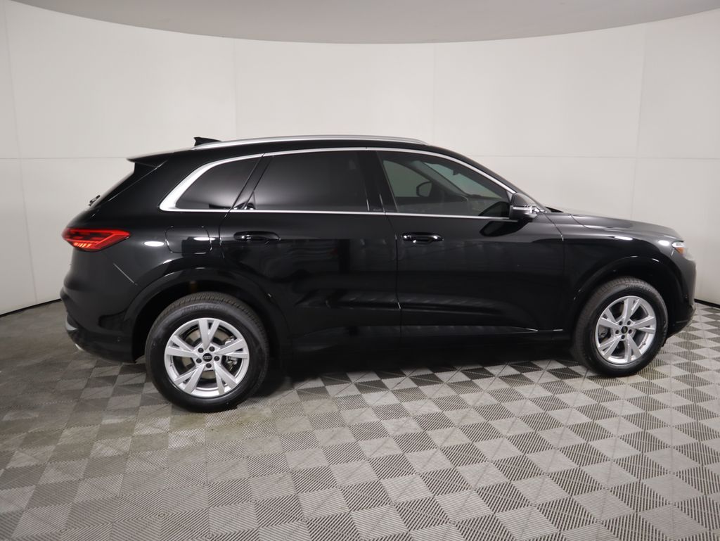 Thumbnail: 2025 Audi Q5 - 5