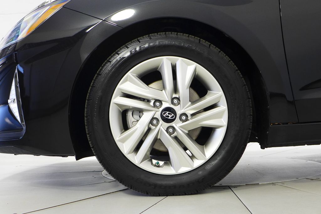 2020 Hyundai Elantra SEL 5