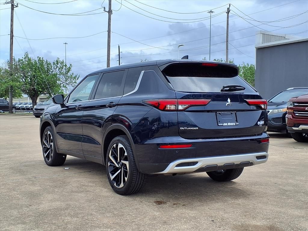 2024 Mitsubishi Outlander SE  at North Houston Mitsubishi