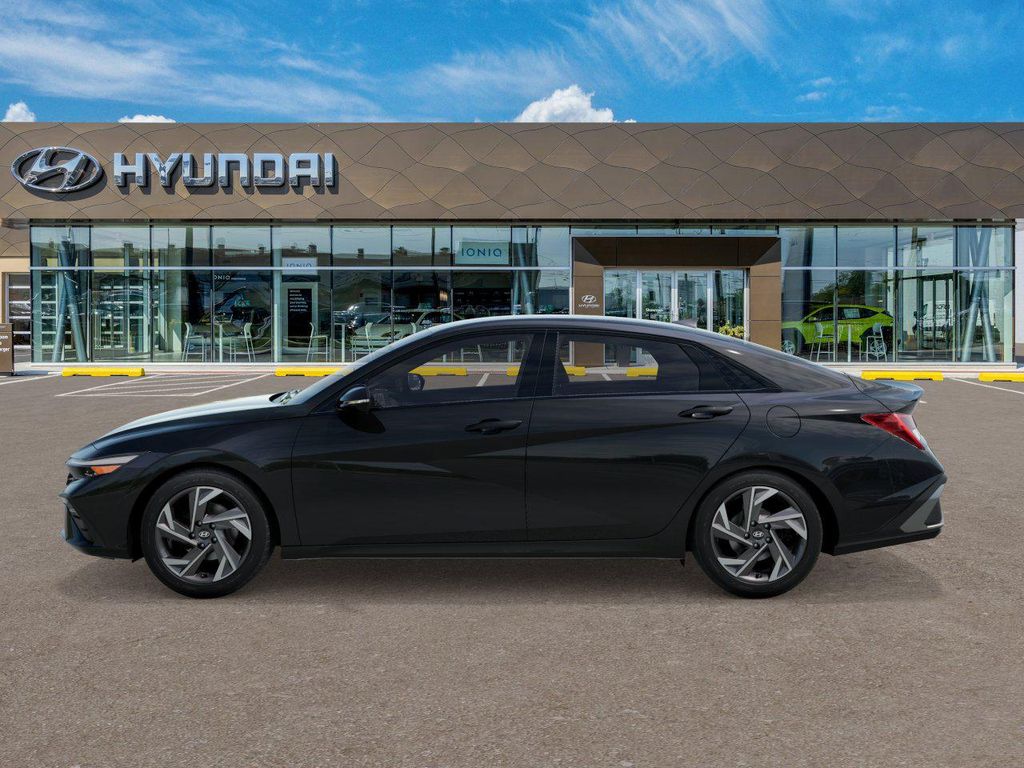 Thumbnail: 2025 Hyundai Elantra - 3