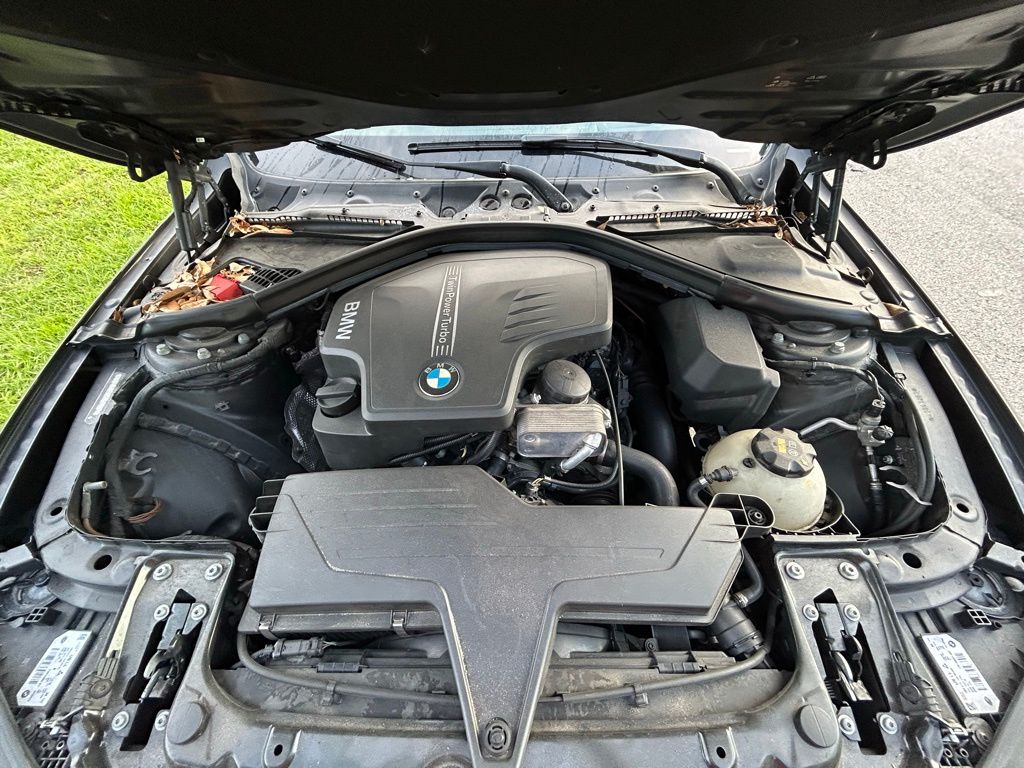 Thumbnail: 2016 BMW 3 Series - 10